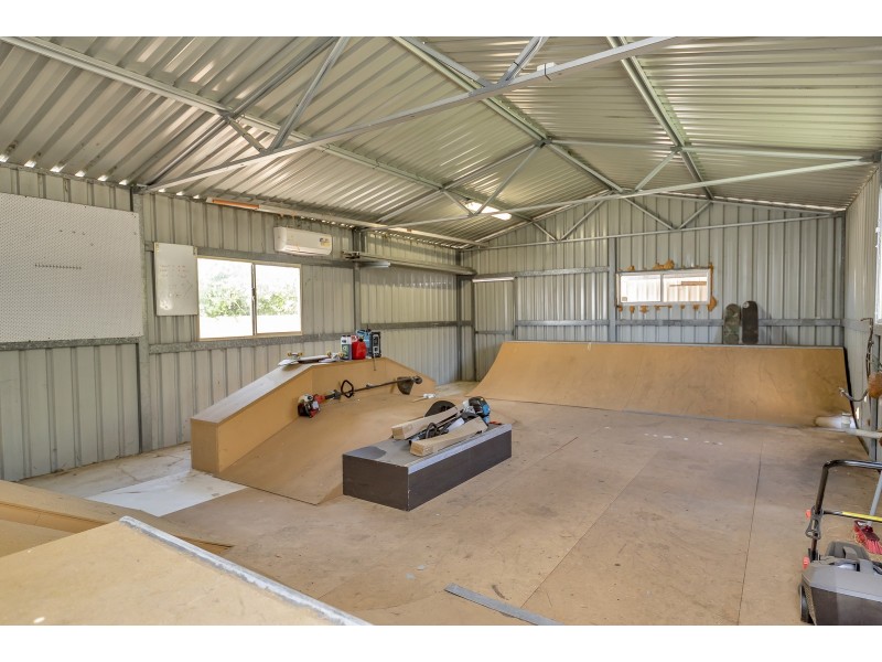 41 Leighton Road, Halls Head WA 6210