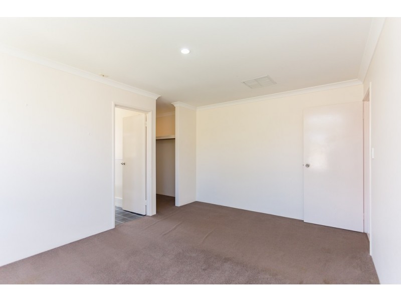 46 Caspian Drive, Wannanup WA 6210