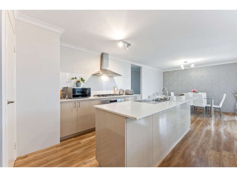 63 Echidna  Street, Banksia Grove WA 6031