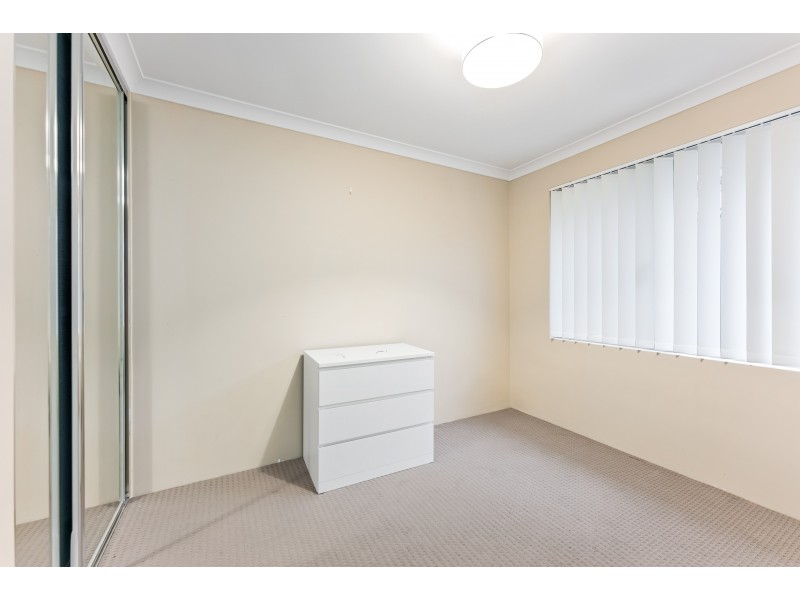 63 Echidna  Street, Banksia Grove WA 6031