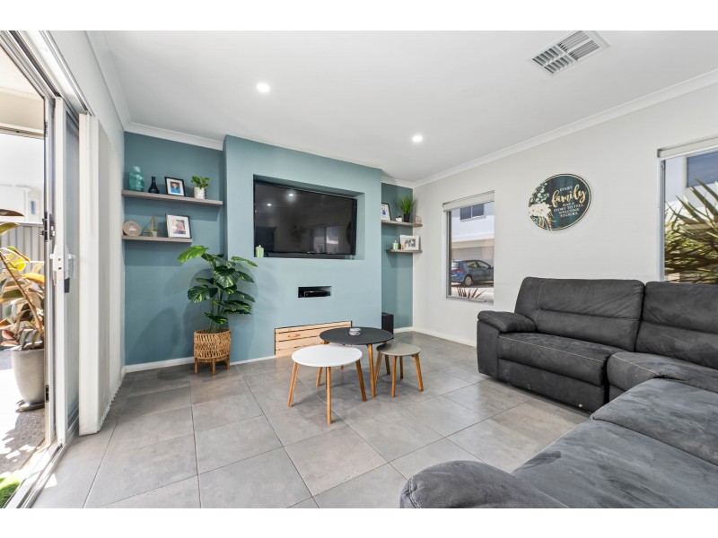 14 Rouen Street, Madeley WA 6065