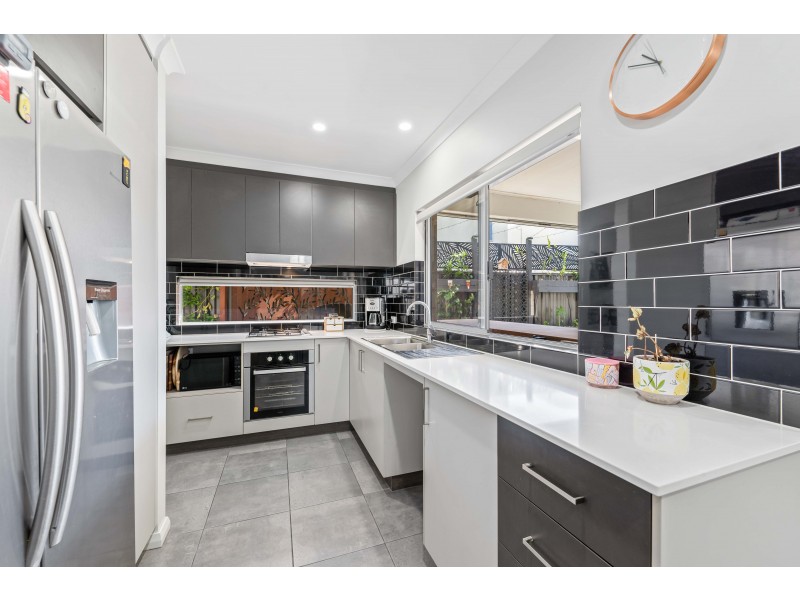 14 Rouen Street, Madeley WA 6065