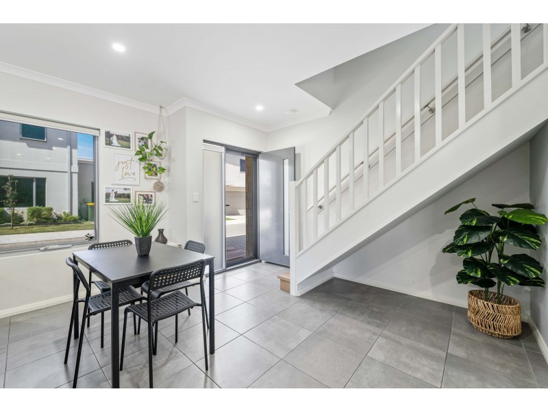 14 Rouen Street, Madeley WA 6065