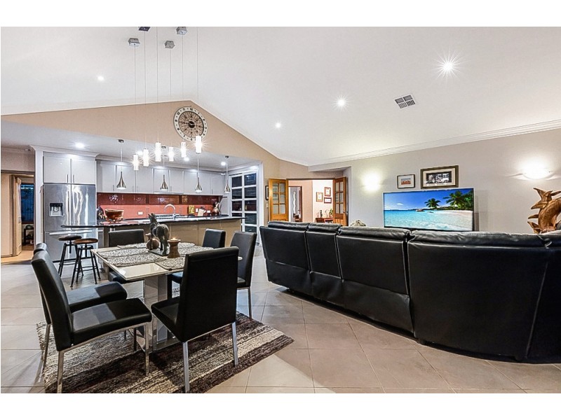 12 Karda Way, Bertram WA 6167