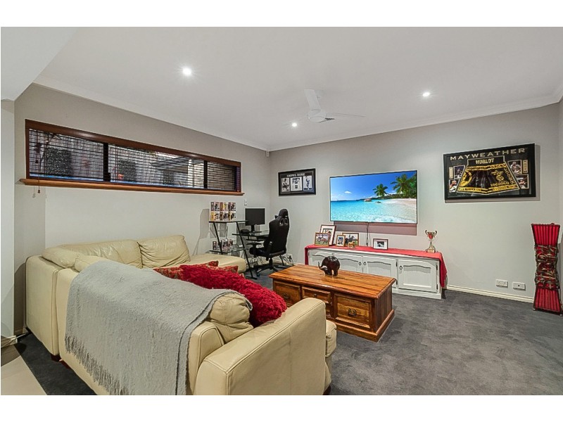 12 Karda Way, Bertram WA 6167