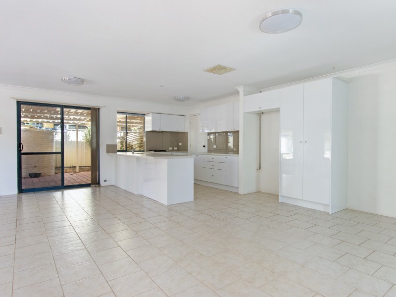 7 Jardine Pass, Bertram WA 6167