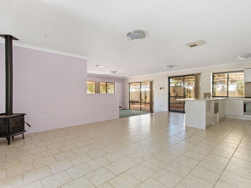 7 Jardine Pass, Bertram WA 6167