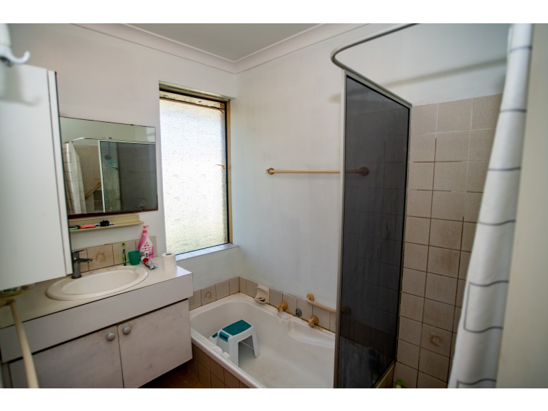 27 Liquidambar Heights, Mirrabooka WA 6061