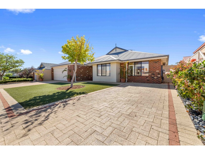 6 Indiana Way, Hocking WA 6065