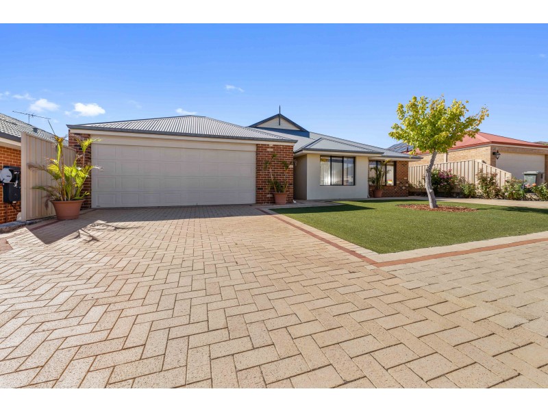 6 Indiana Way, Hocking WA 6065