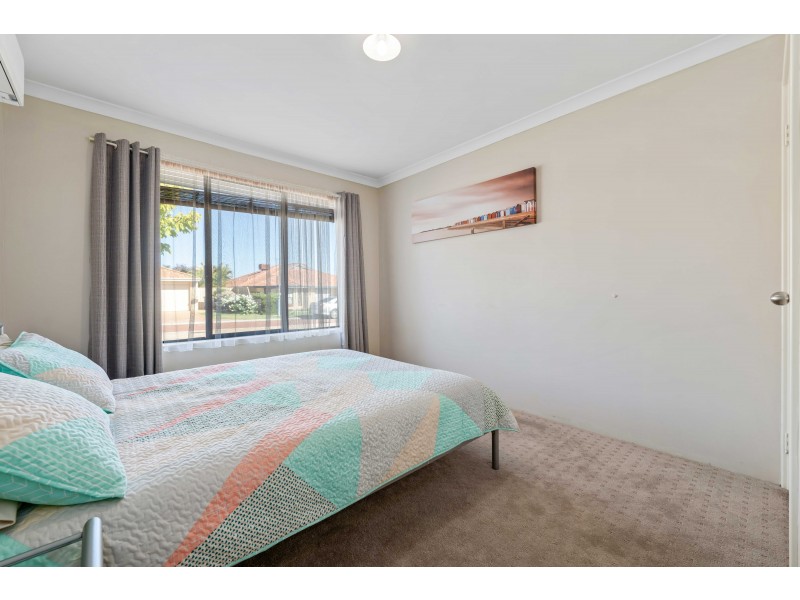 6 Indiana Way, Hocking WA 6065