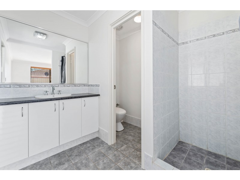 6 Indiana Way, Hocking WA 6065