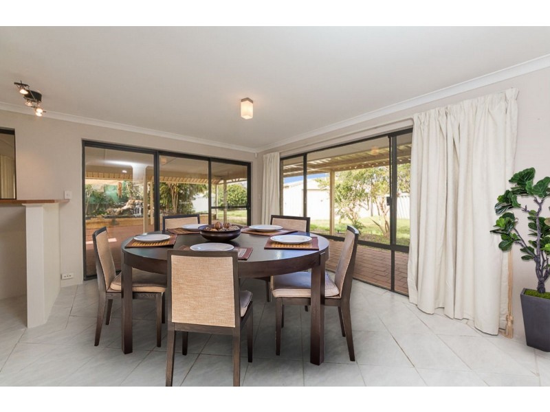 9 Bellbird Court, Greenfields WA 6210