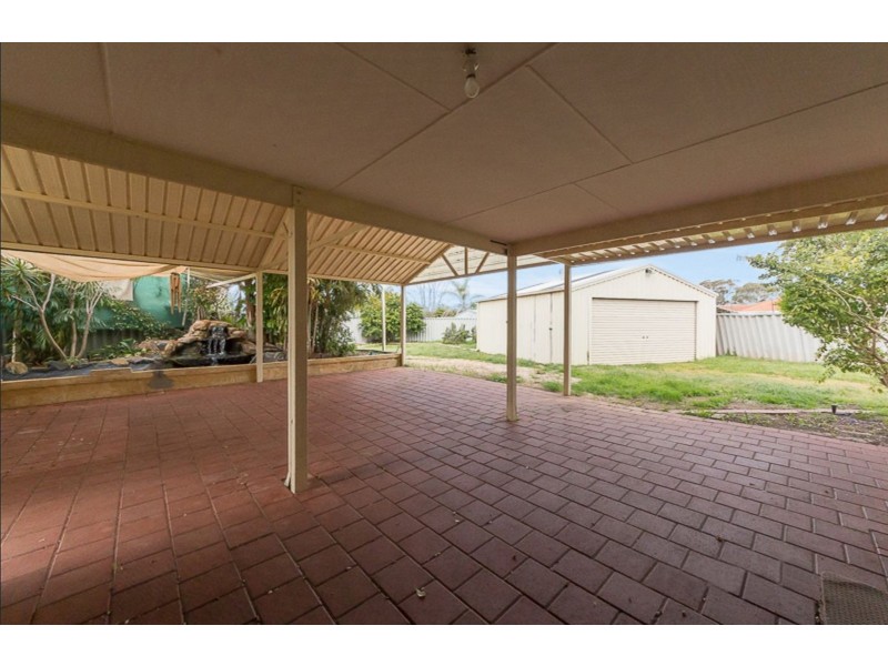 9 Bellbird Court, Greenfields WA 6210