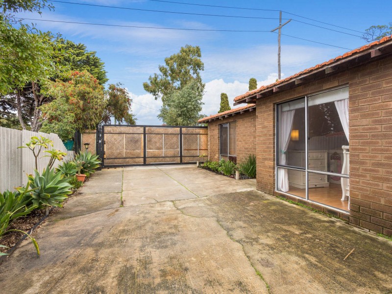 247 Yangebup Road, Yangebup WA 6164