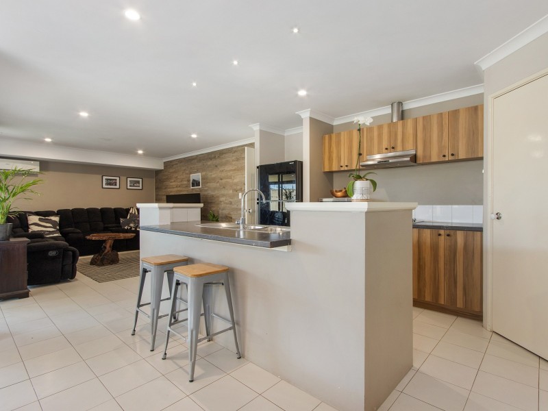 52 Cheltenham Loop, Bertram WA 6167
