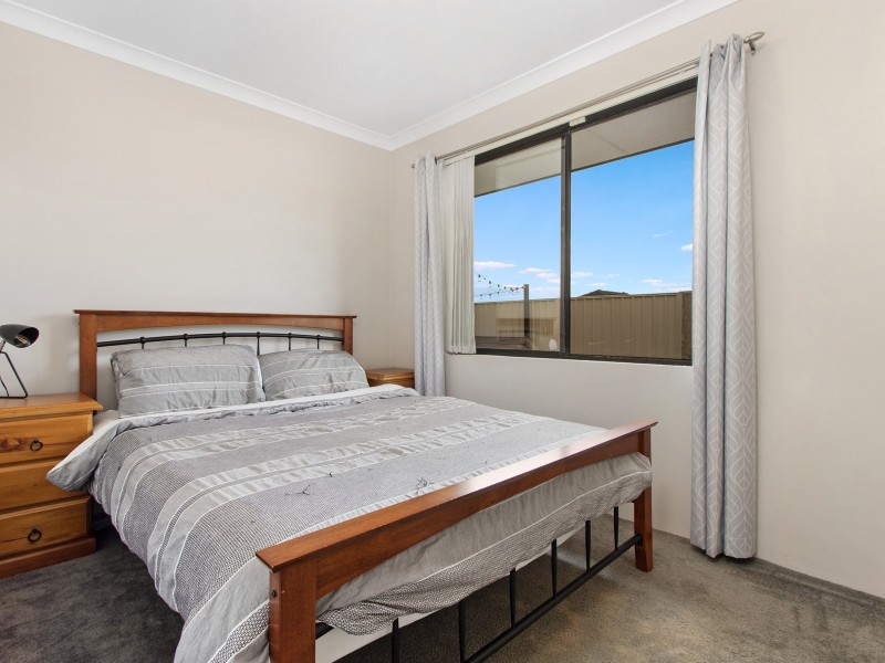 52 Cheltenham Loop, Bertram WA 6167
