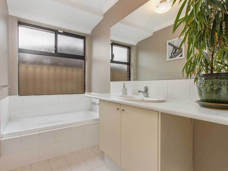 52 Cheltenham Loop, Bertram WA 6167