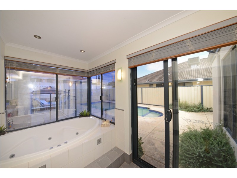 1 Bonita Way, Tapping WA 6065