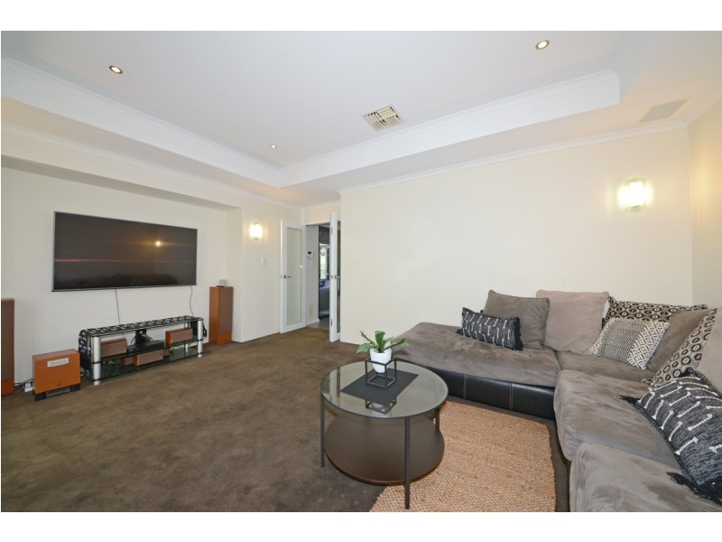 1 Bonita Way, Tapping WA 6065