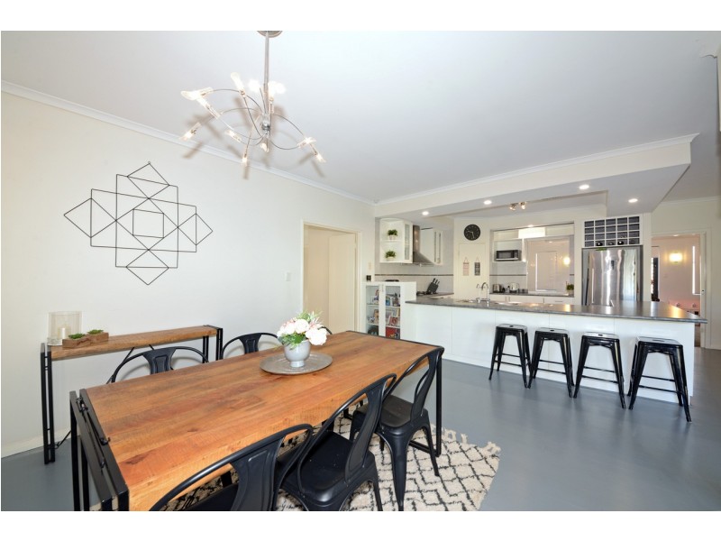 1 Bonita Way, Tapping WA 6065