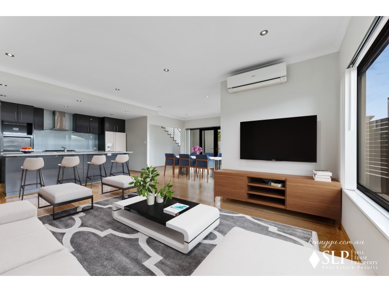 8 Belcastro Way, Madeley WA 6065