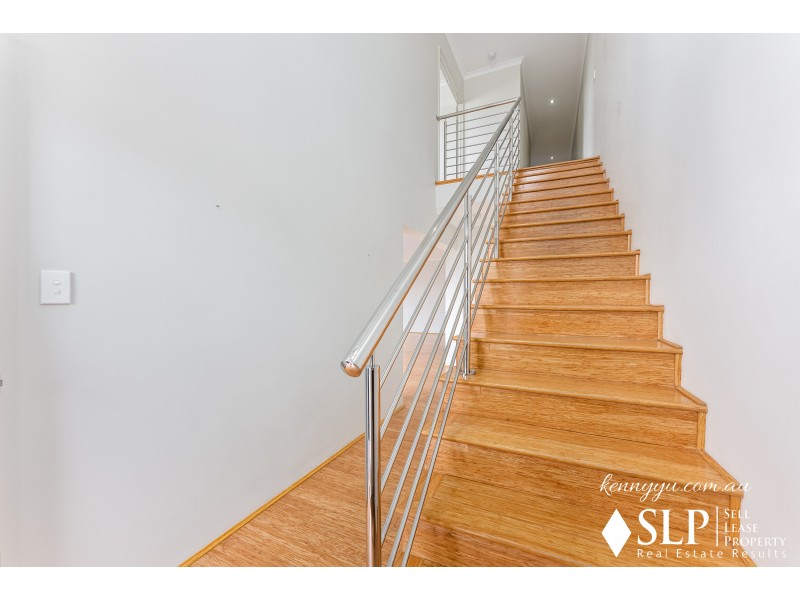 8 Belcastro Way, Madeley WA 6065