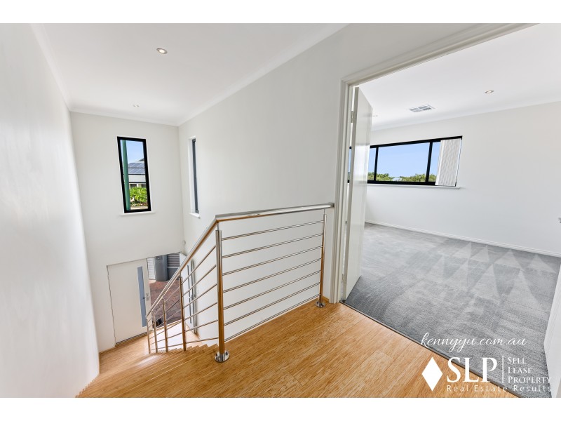 8 Belcastro Way, Madeley WA 6065