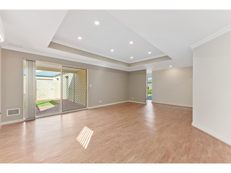 56B Moscow Retreat, Hocking WA 6065