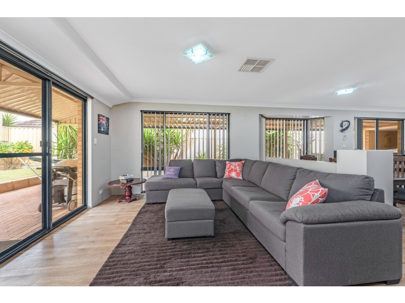 3 Wyatt Road, Hocking WA 6065