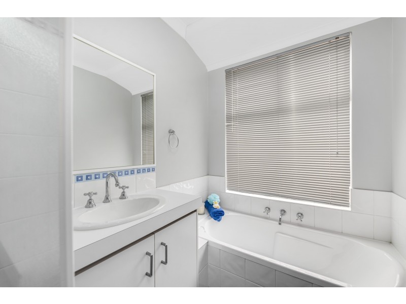 3 Wyatt Road, Hocking WA 6065