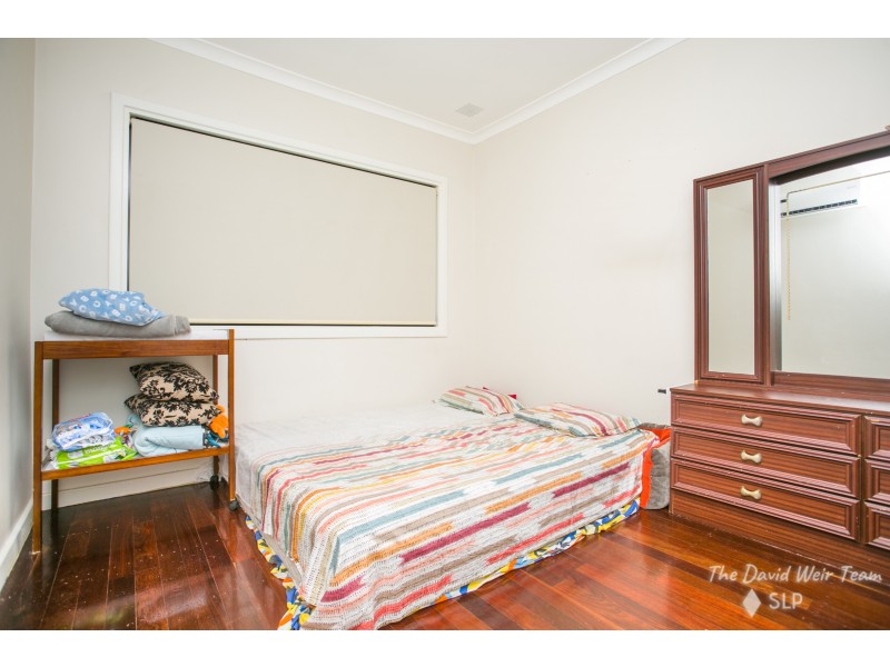 426 Flinders Street, Nollamara WA 6061