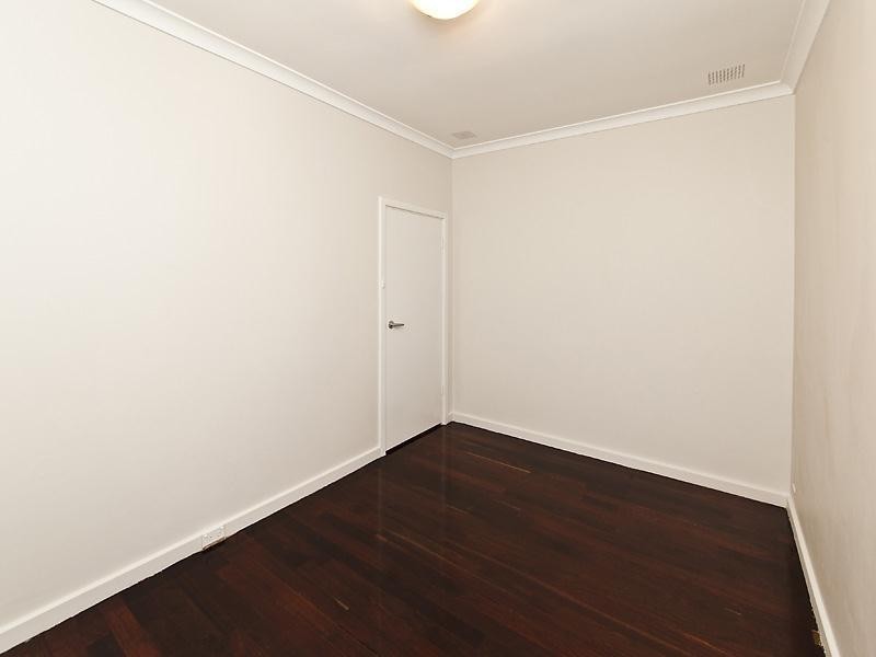 426 Flinders Street, Nollamara WA 6061