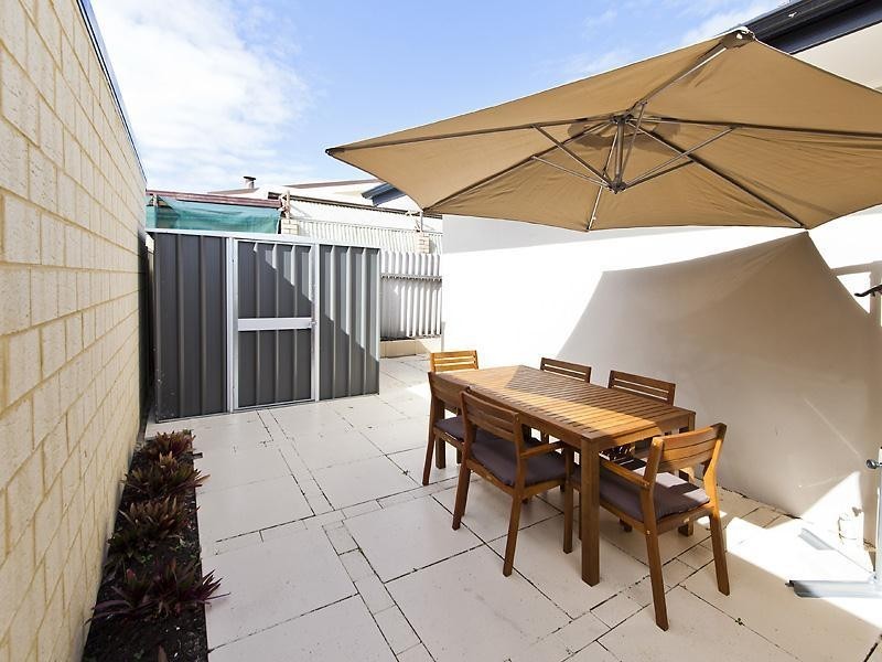 426 Flinders Street, Nollamara WA 6061