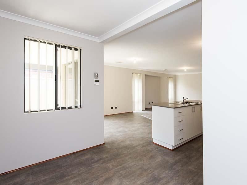 9 Gamboge Avenue, Karnup WA 6176