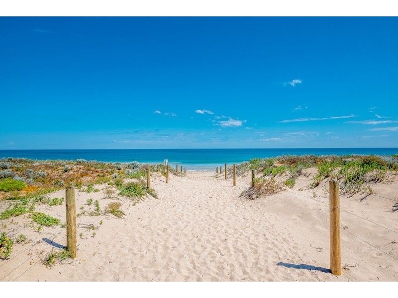 9 Gamboge Avenue, Karnup WA 6176