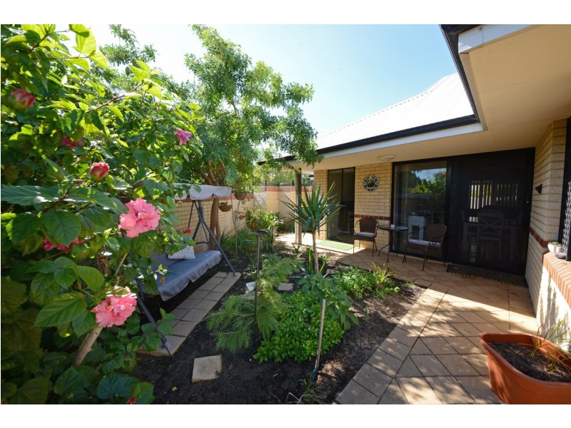12/2 Camberwell  Road, Balga WA 6061