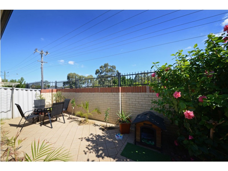12/2 Camberwell  Road, Balga WA 6061