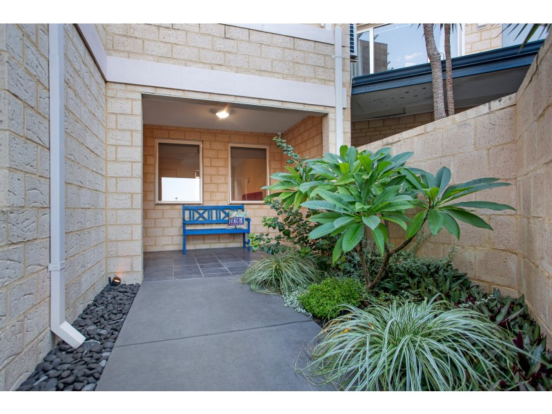 27B Francis Avenue, Karrinyup WA 6018