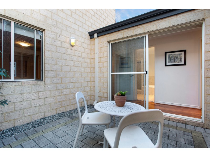 27B Francis Avenue, Karrinyup WA 6018