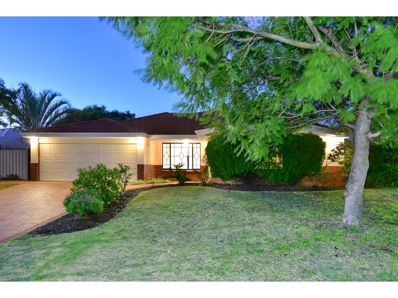 23 Denfield Rise, Carramar WA 6031