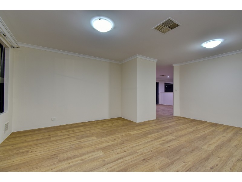 23 Denfield Rise, Carramar WA 6031