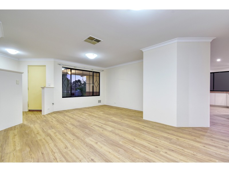 23 Denfield Rise, Carramar WA 6031