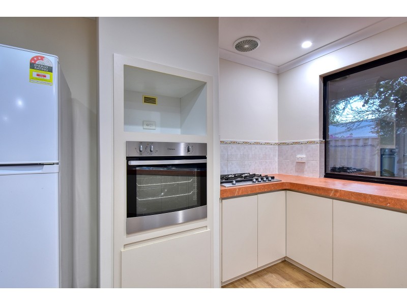 23 Denfield Rise, Carramar WA 6031