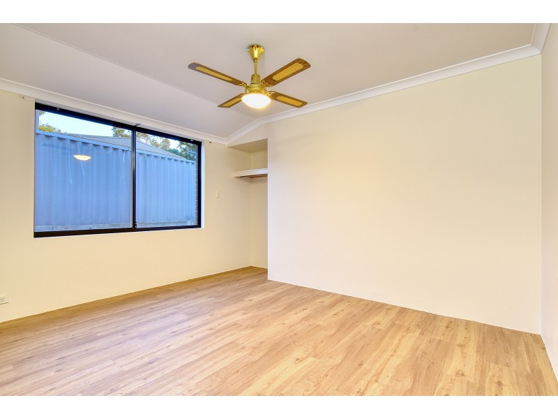 23 Denfield Rise, Carramar WA 6031