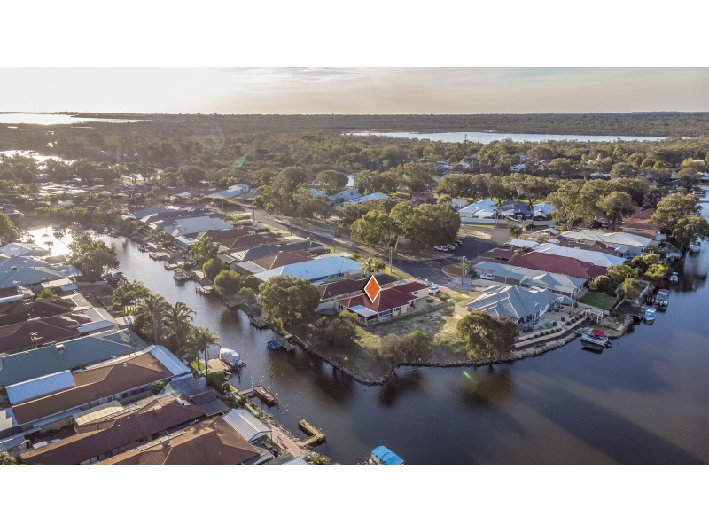 32 Willow Gardens, South Yunderup WA 6208