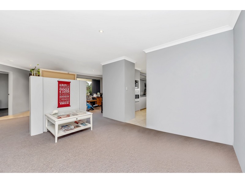 32 Willow Gardens, South Yunderup WA 6208