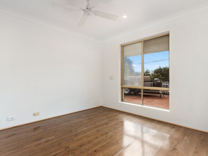 2 Cobine Rise, Parmelia WA 6167