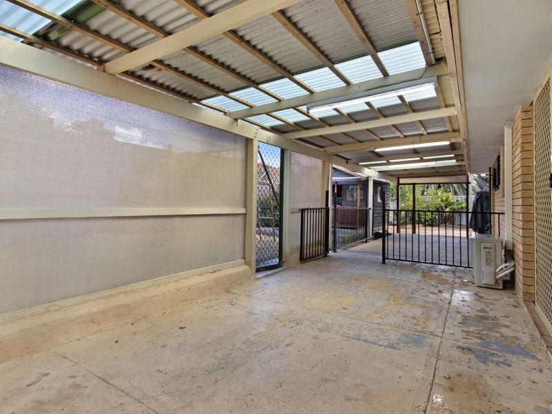 2 Cobine Rise, Parmelia WA 6167