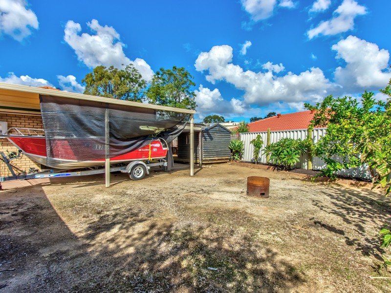 2 Cobine Rise, Parmelia WA 6167
